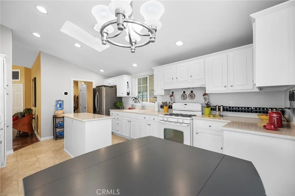 https://cdn.realtyfeed.com/cdn/127/306387333/adc71b39e1e0d6022cea4c1af397e532.webp