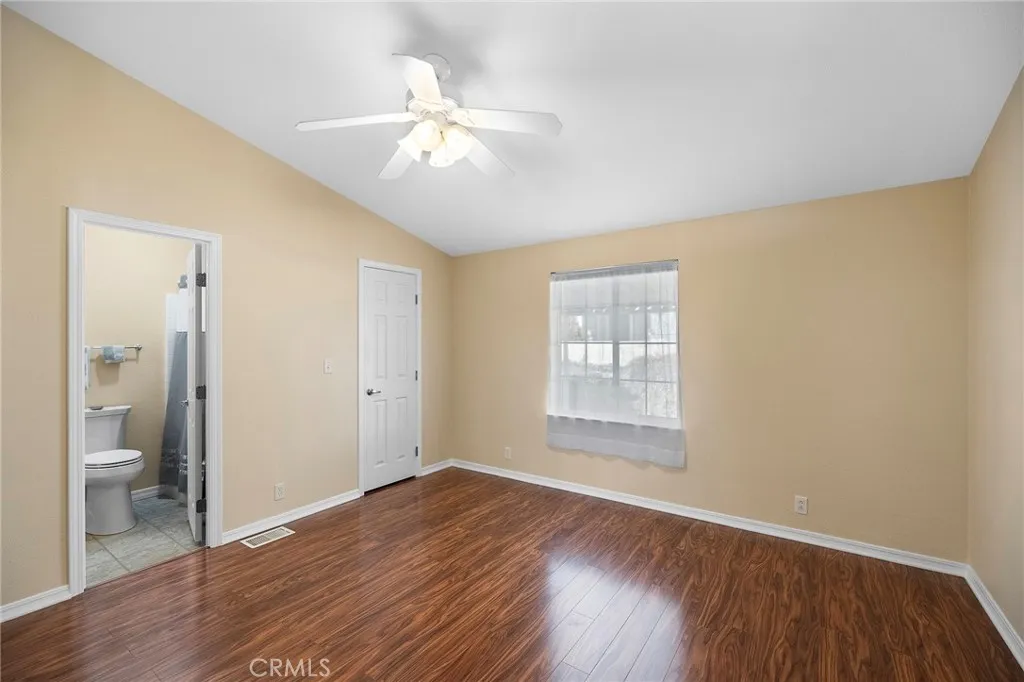 https://cdn.realtyfeed.com/cdn/127/306387333/c336872a39225c53cd12a5cf42dd7578.webp
