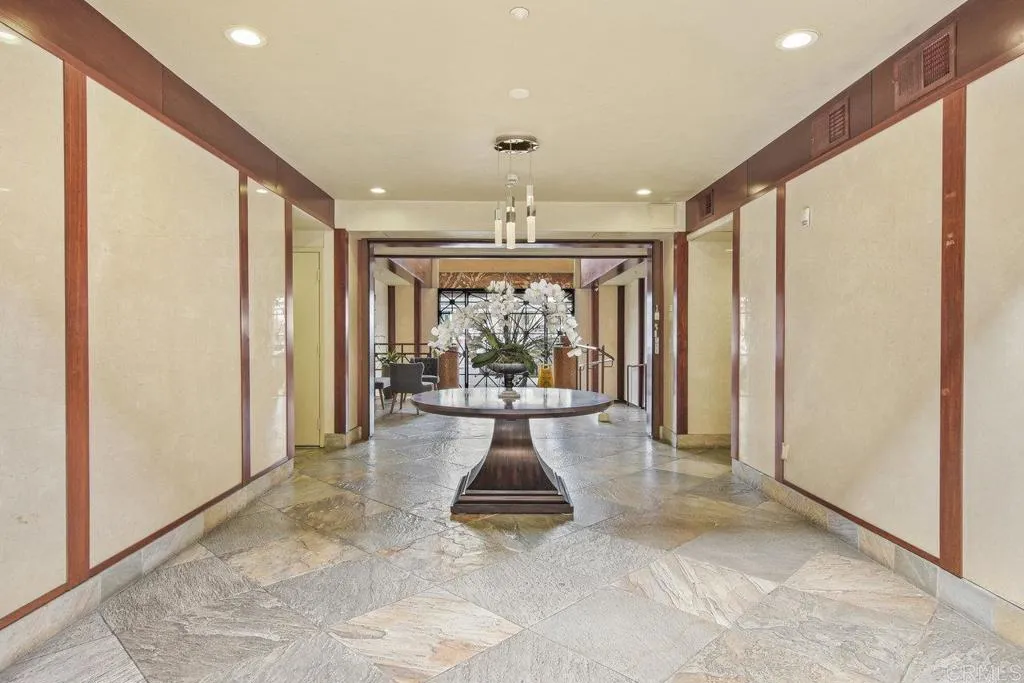 https://cdn.realtyfeed.com/cdn/127/306387632/fed6d76817d5b0e9fe3f7d5db733a76c.webp