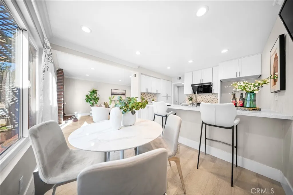 https://cdn.realtyfeed.com/cdn/127/306387766/1cfafbad3000ffc622ab3acc65b2a233.webp