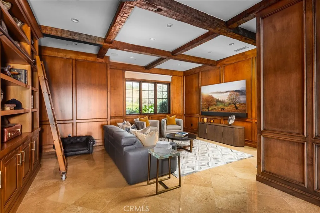 https://cdn.realtyfeed.com/cdn/127/306387918/9999c6f7fd1e5314da19b29fd1810082.webp