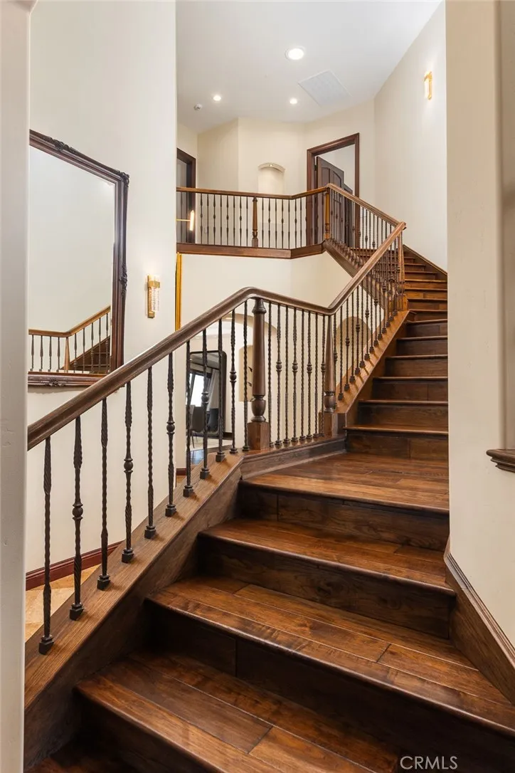 https://cdn.realtyfeed.com/cdn/127/306387918/a28cdabccdf5136773a1b7f2d62e2d9a.webp
