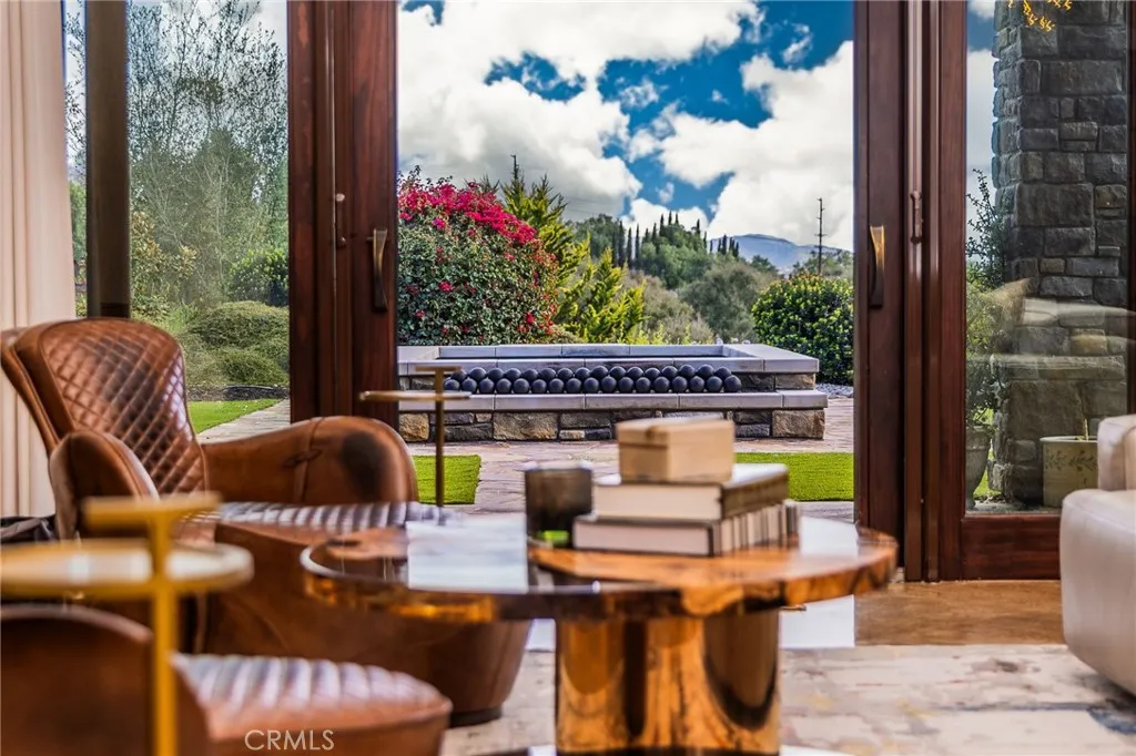 https://cdn.realtyfeed.com/cdn/127/306387918/c0bc6f7d0d9c63905f273b40b8bd433d.webp