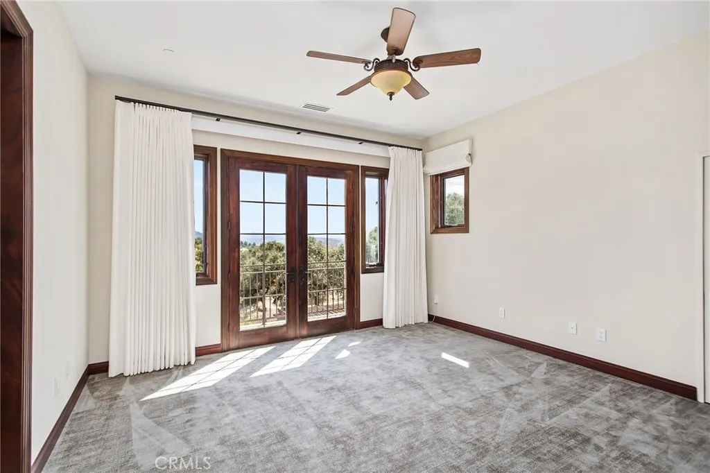 https://cdn.realtyfeed.com/cdn/127/306387918/e5e3769d76157b880610d4f2b75448c5.webp