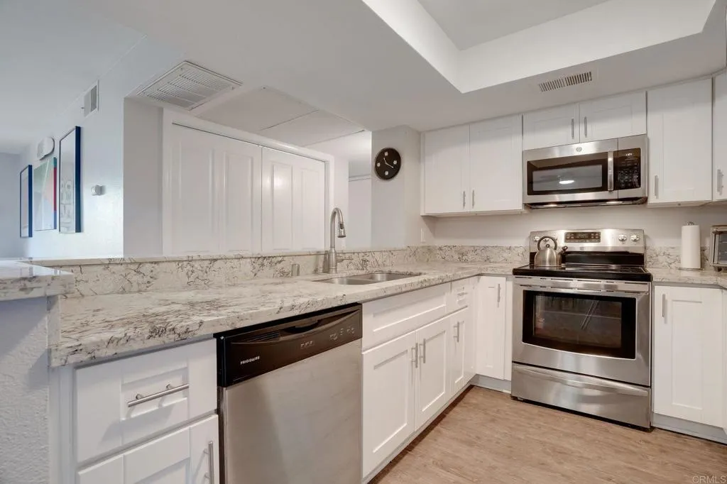 Photo #3: NDP2502443 Listing 