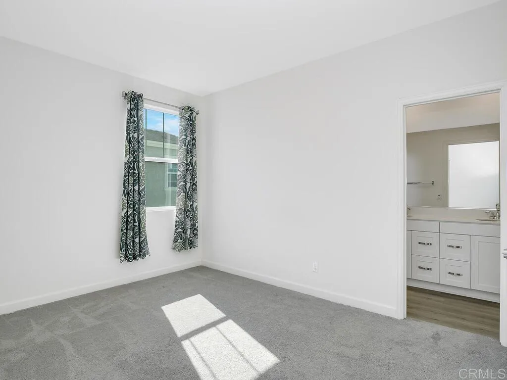 https://cdn.realtyfeed.com/cdn/127/306388259/28e32a92d1e56f18be57dea5a08eb6f2.webp