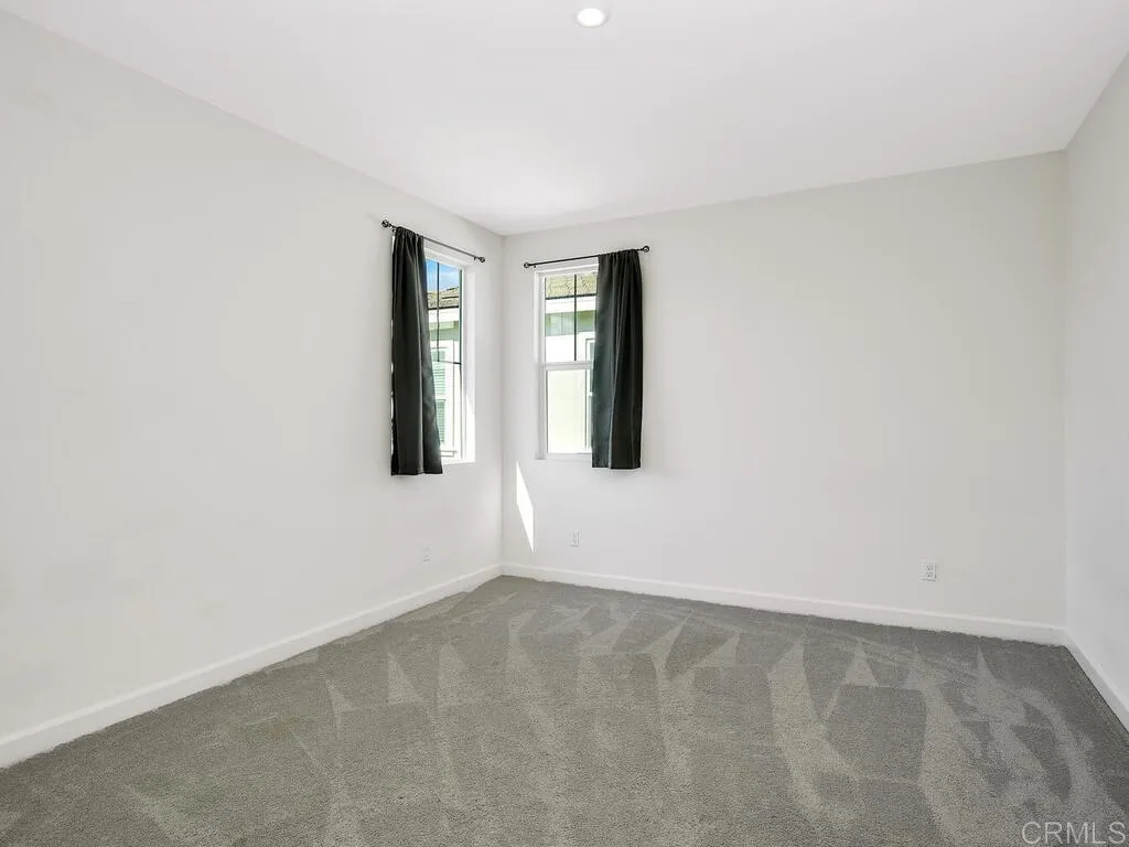 https://cdn.realtyfeed.com/cdn/127/306388259/4e579688f05c7b4ea734903e0e07e2c2.webp