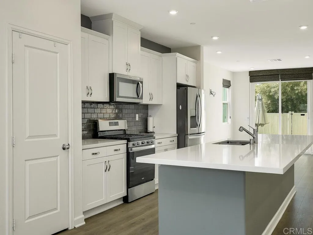 https://cdn.realtyfeed.com/cdn/127/306388259/4ec6d057a5ff6832e6184ecc5b62035b.webp