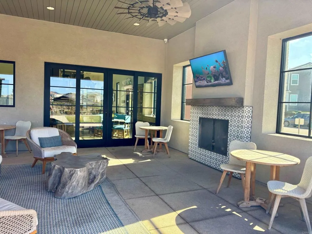 https://cdn.realtyfeed.com/cdn/127/306388259/813bb38e5c2799b938fa20785632f05a.webp