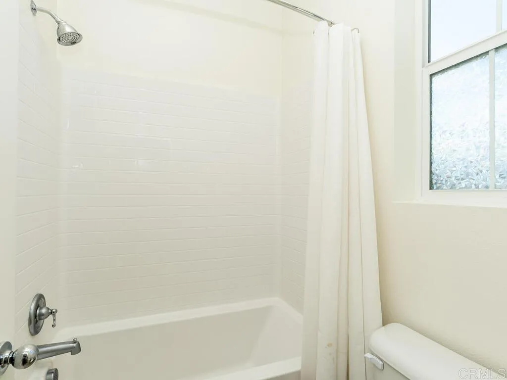 https://cdn.realtyfeed.com/cdn/127/306388259/ab25381c830d751b66a9433aee5d42cb.webp