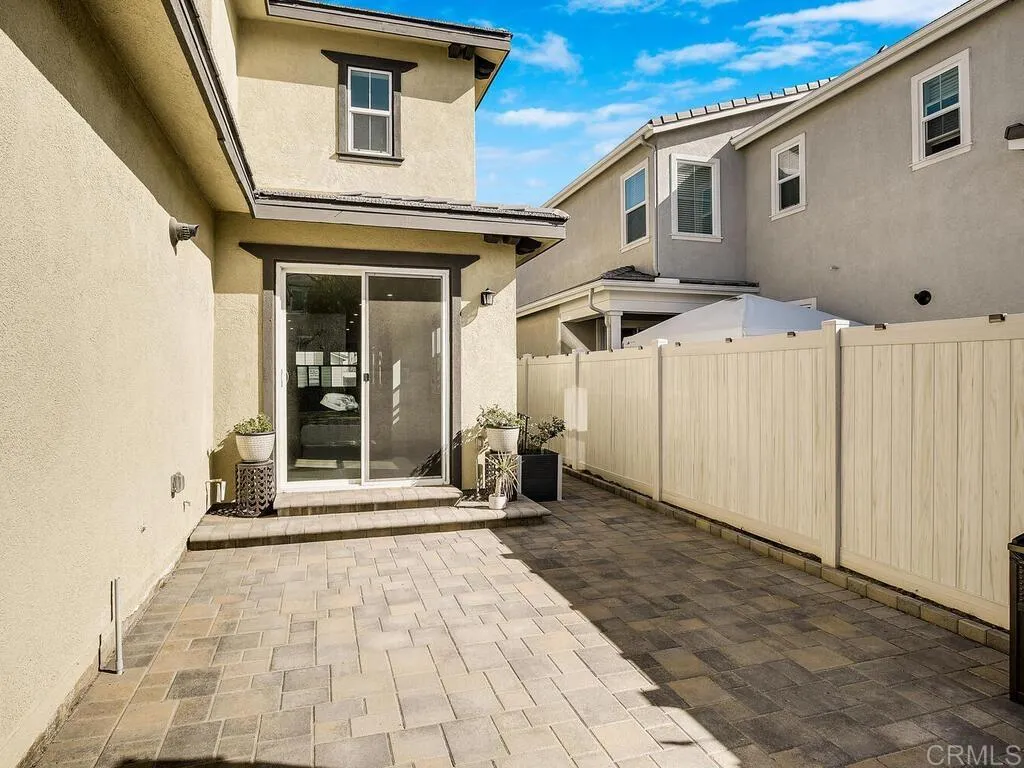 https://cdn.realtyfeed.com/cdn/127/306388259/ac8bfff3008ba23b78e714bd608c53ee.webp
