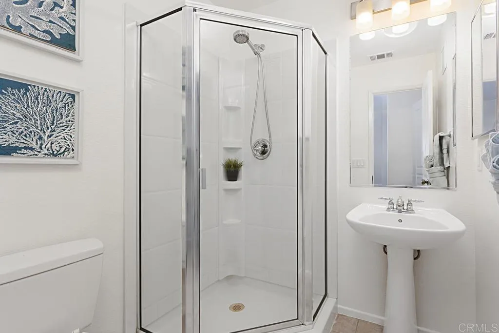 https://cdn.realtyfeed.com/cdn/127/306388282/0e0fba8024f8ac00a9263b9a3ff1cd95.webp