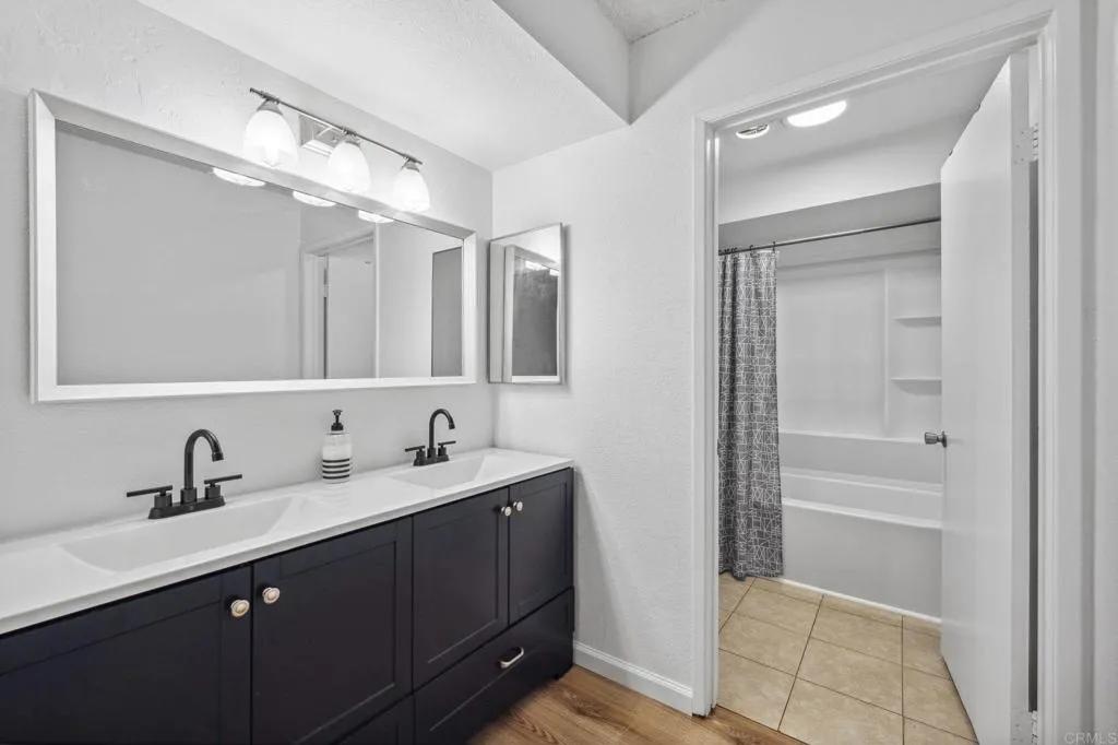 https://cdn.realtyfeed.com/cdn/127/306388395/097038295bd48cba8a973ada983d32a5.webp