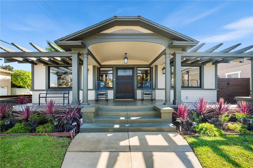 274 Grand Avenue