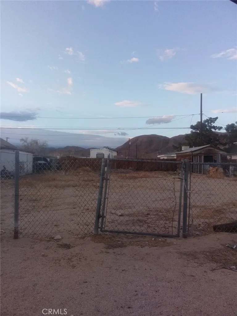 543 W Williams, Yermo, Ca 92398