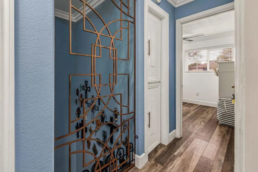 https://cdn.realtyfeed.com/cdn/127/306388921/96bb8bd9c774bd7913a767c878d181db.webp