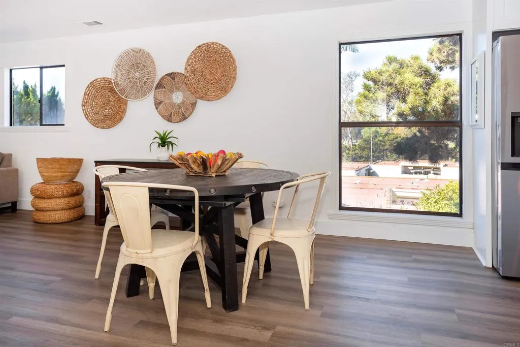 https://cdn.realtyfeed.com/cdn/127/306388954/c414b124a7754288e7cf941181684477.webp