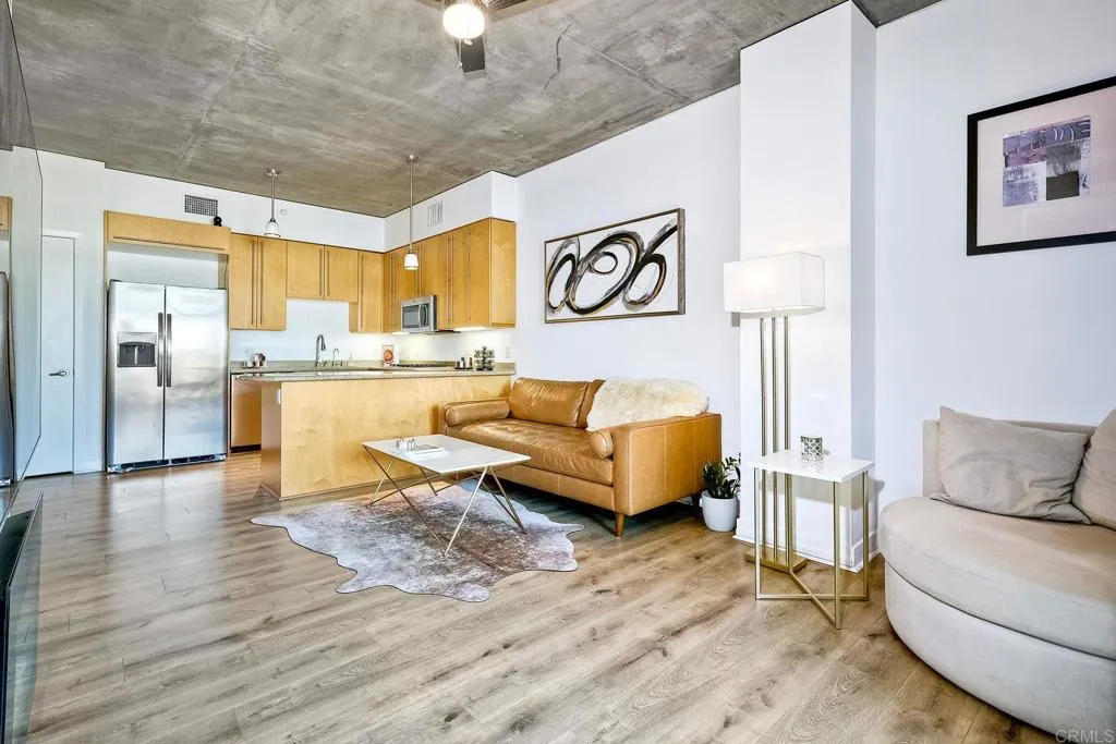 https://cdn.realtyfeed.com/cdn/127/306388994/68e595171b3878913a11e033d05e5cb0.webp