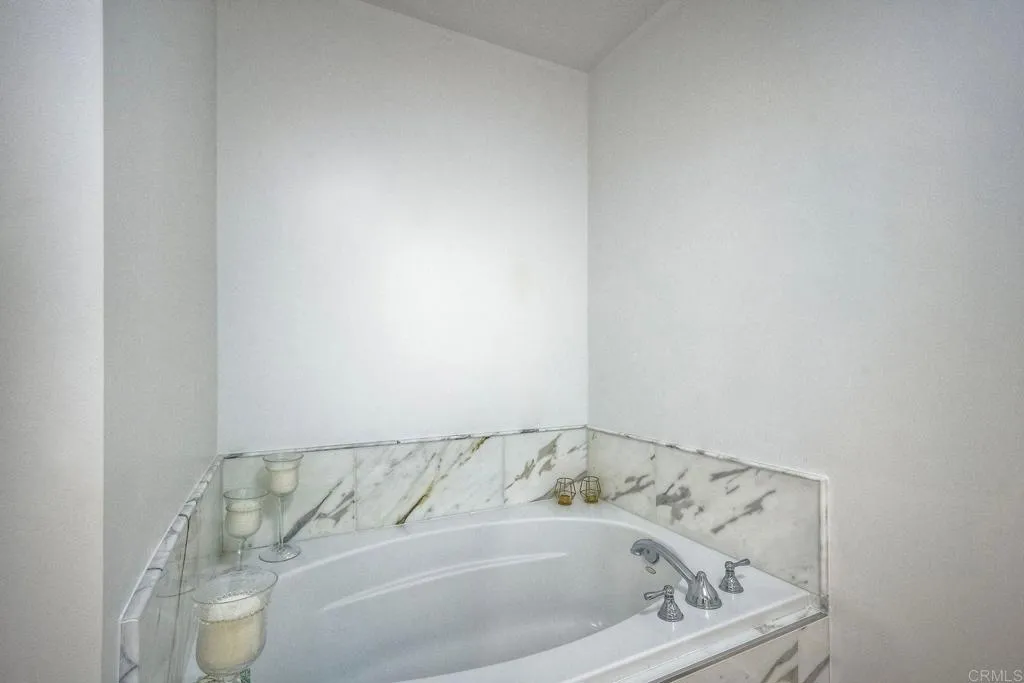 https://cdn.realtyfeed.com/cdn/127/306388994/e03f8167def74c35e39ad82615612c7d.webp