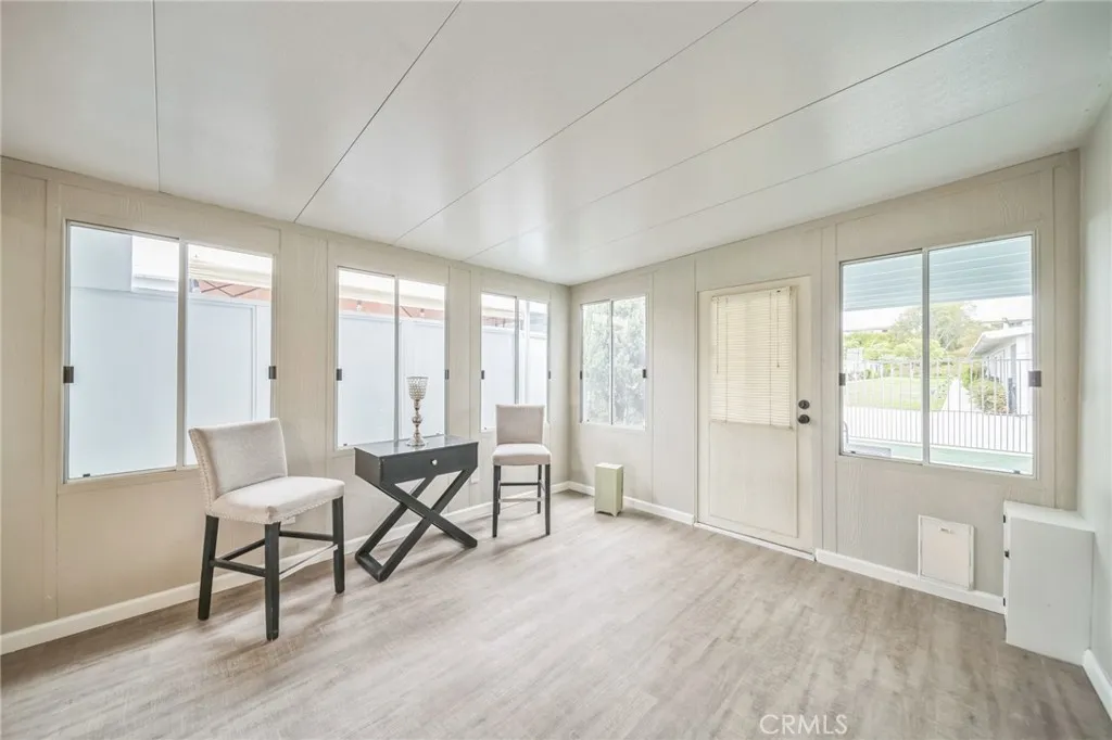 Photo #32: TR25056884 Listing: Photo #32