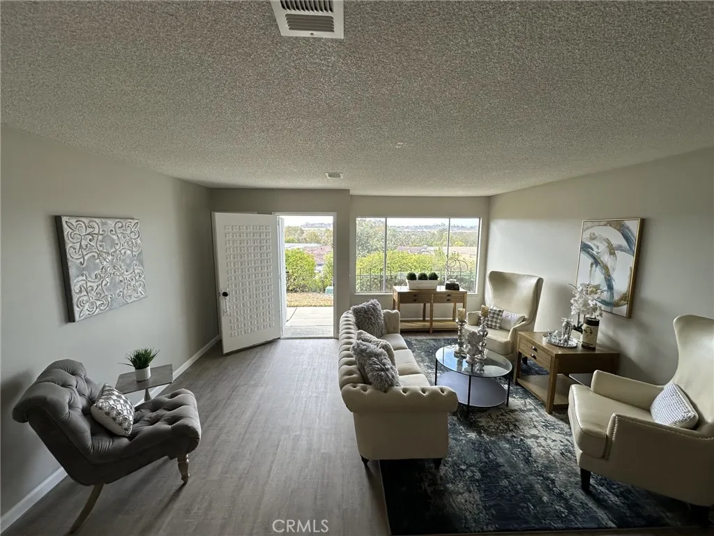 https://cdn.realtyfeed.com/cdn/127/306389152/750f013e33725d5d64a2d96913326a57.webp