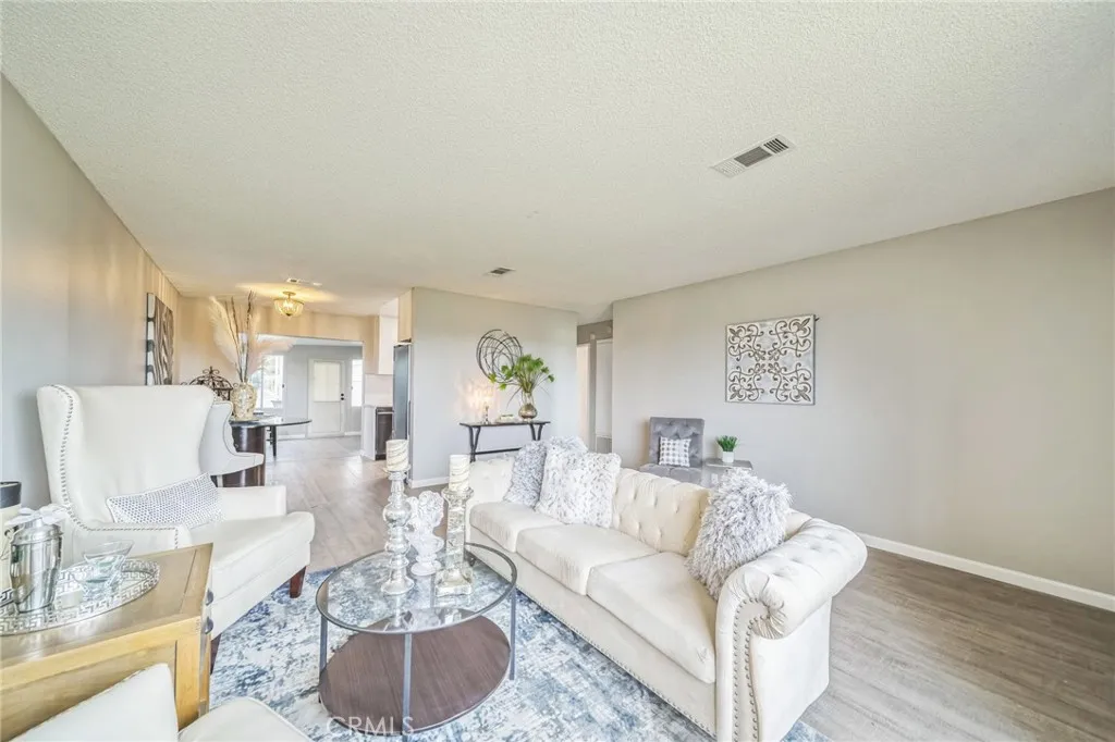 Photo #31: TR25056884 Listing: Photo #31