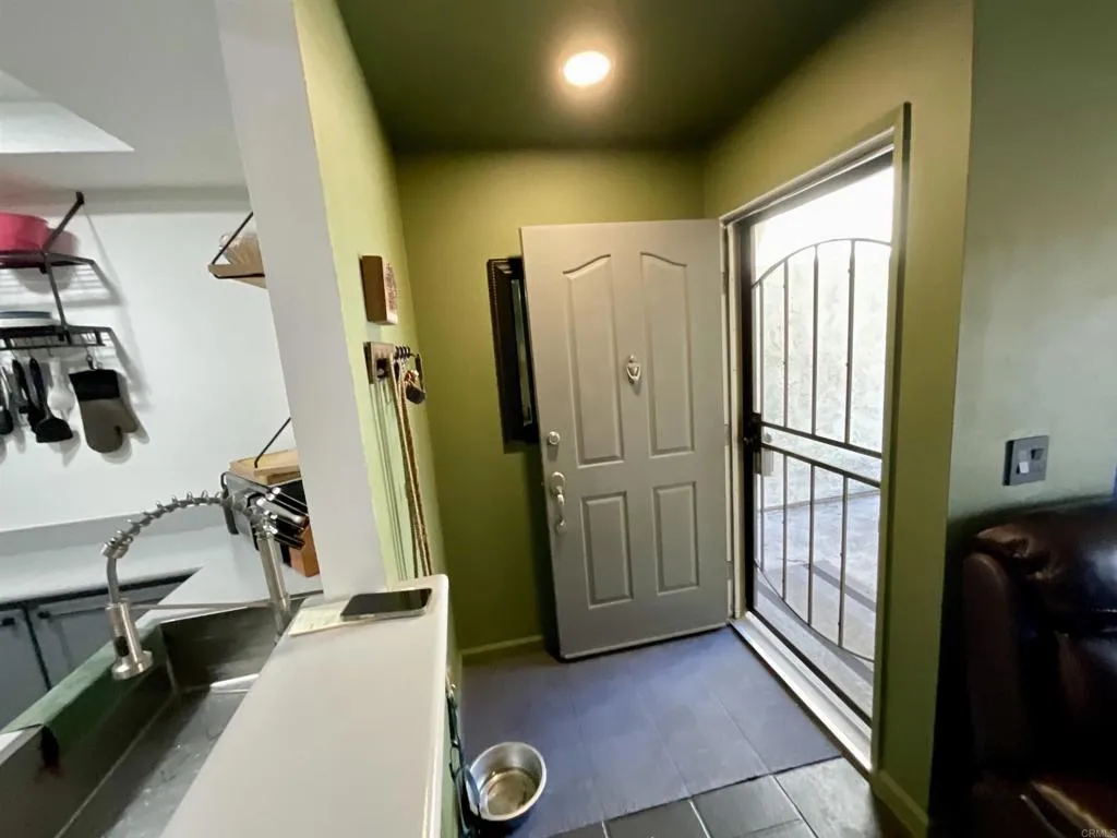 https://cdn.realtyfeed.com/cdn/127/306389295/bbeef923bc0ea87bdd29e28c55ad1c60.webp