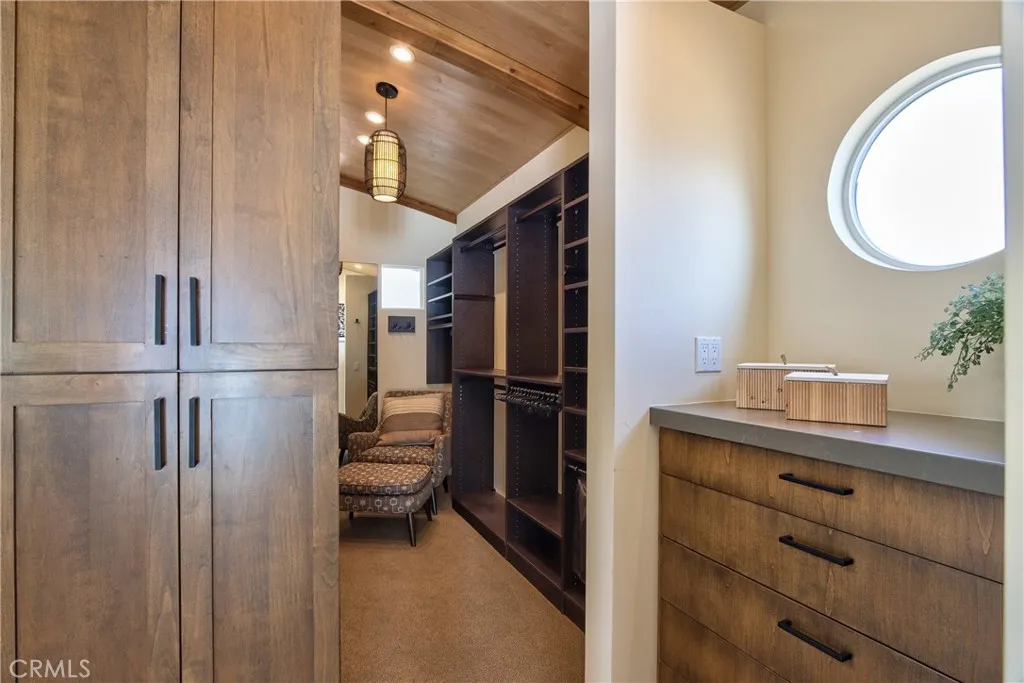 https://cdn.realtyfeed.com/cdn/127/306389334/90e764b2f507ca79922fc5b48ac20016.webp