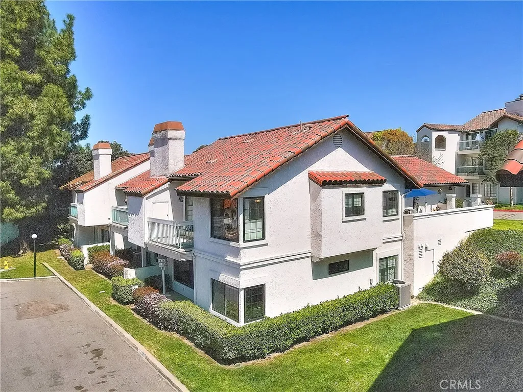 https://cdn.realtyfeed.com/cdn/127/306389521/4a13dabad6aa46b611e3edba59429ef3.webp