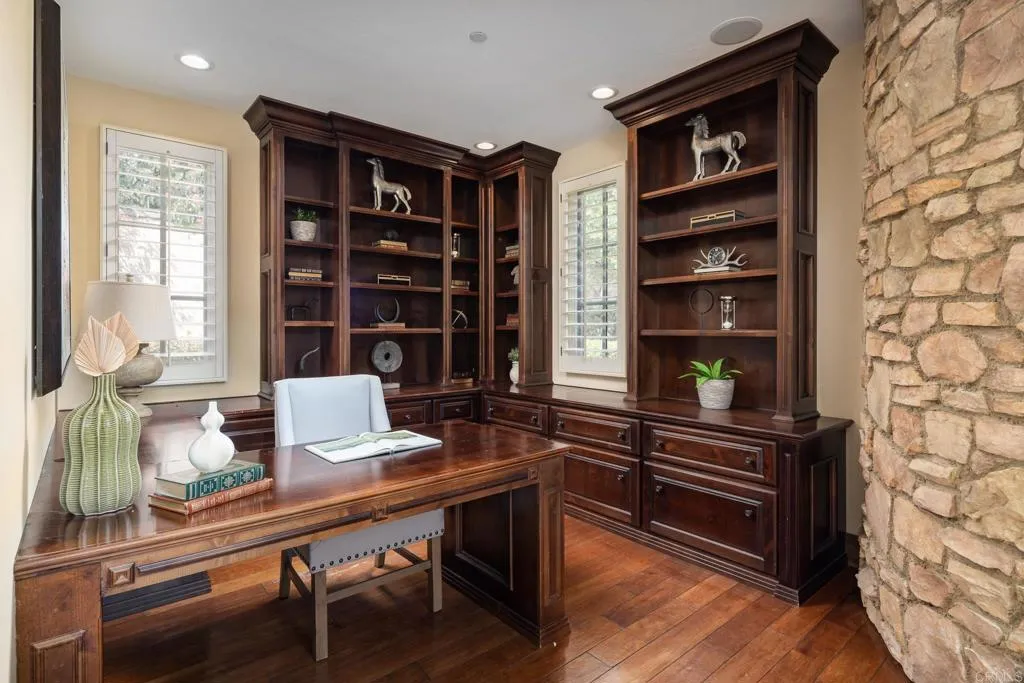 https://cdn.realtyfeed.com/cdn/127/306389697/0a6ca6c0b75d62fe6088b81896b0660c.webp