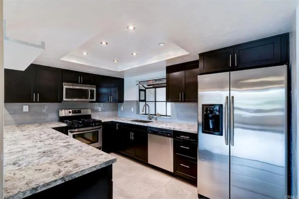 https://cdn.realtyfeed.com/cdn/127/306389714/1d36e8ab657b6a413bad69b6ee465440.webp
