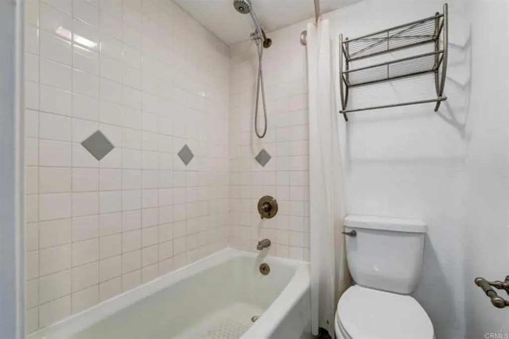https://cdn.realtyfeed.com/cdn/127/306389714/2ce093b80d3d88b6fc29899da01bb2ab.webp