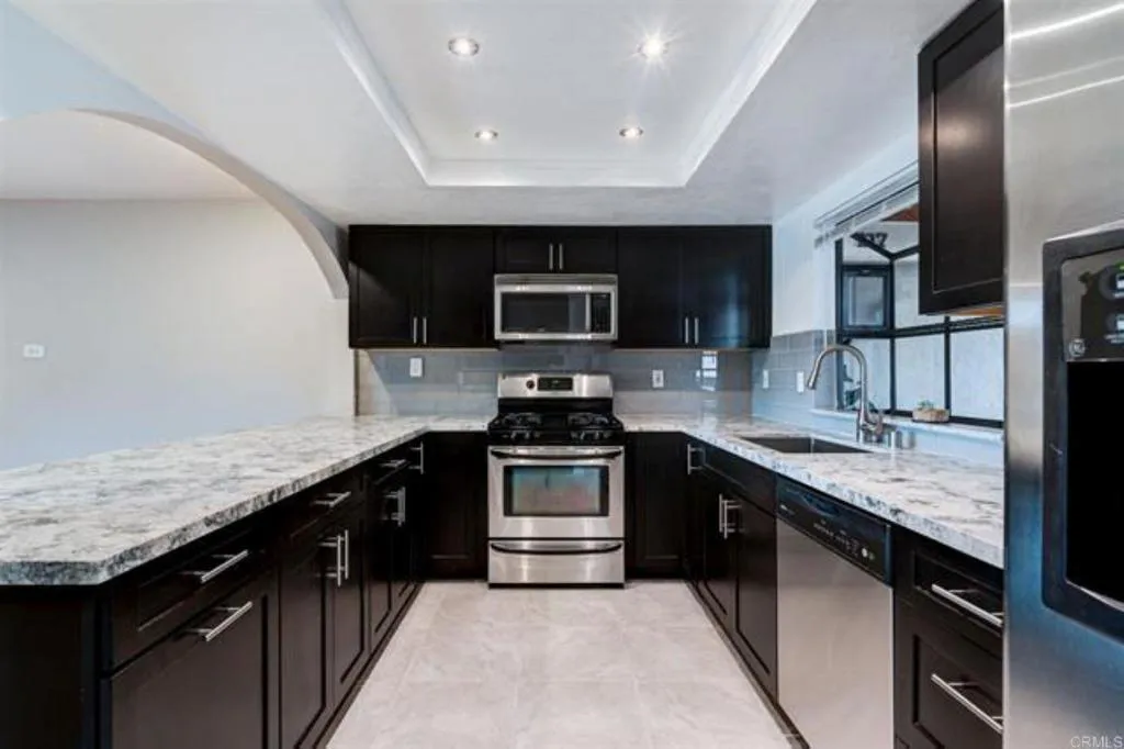 https://cdn.realtyfeed.com/cdn/127/306389714/82c30fba542ee9df0e974e67e60f44cb.webp