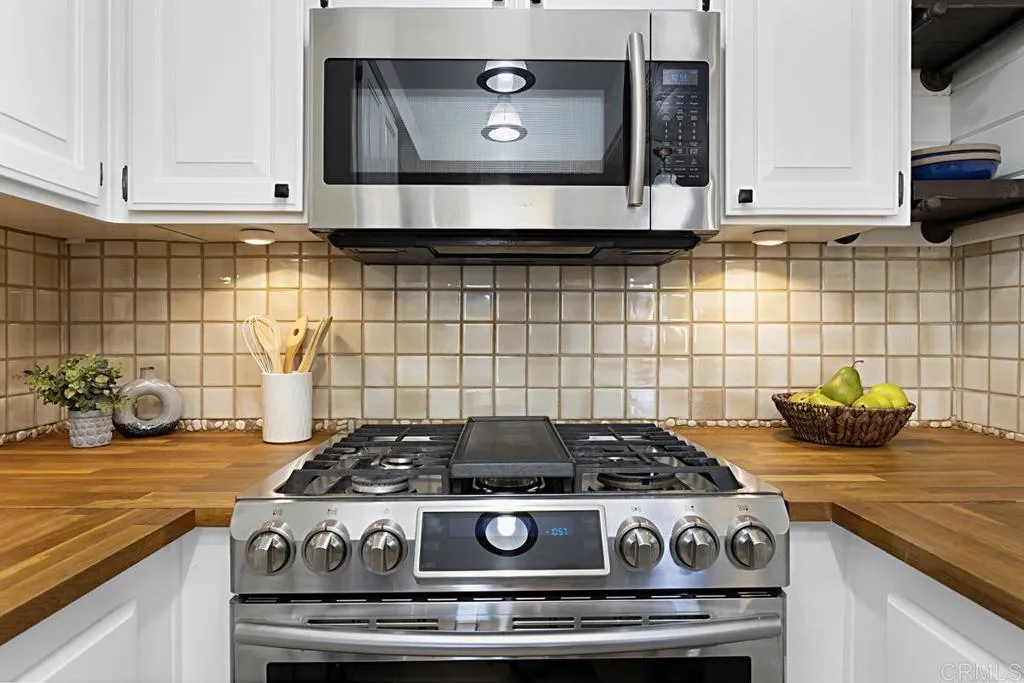 https://cdn.realtyfeed.com/cdn/127/306389791/2764a33fa7ca128a5b624c379133a451.webp