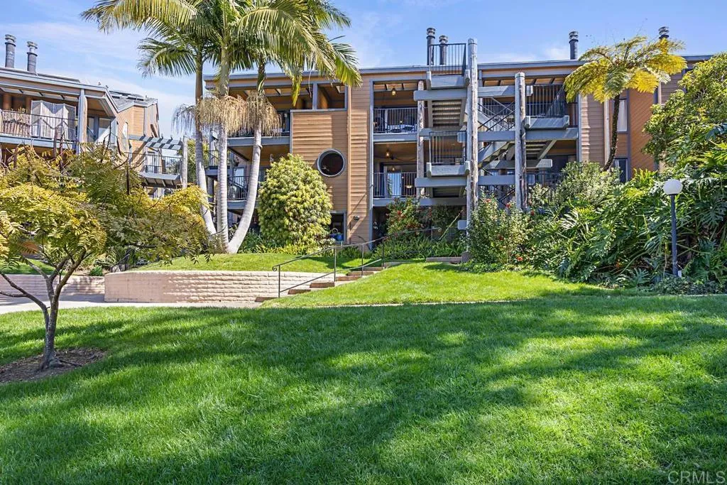 https://cdn.realtyfeed.com/cdn/127/306389791/8ea8baebe0c5ffe24f21b0f72d605a5c.webp
