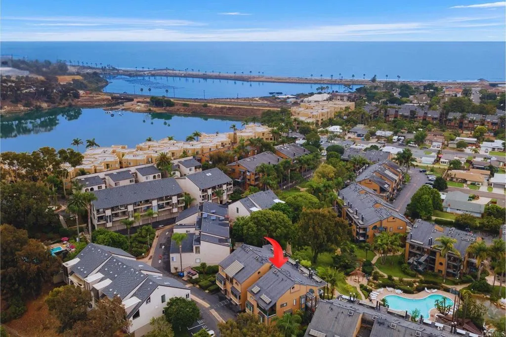 4011 Layang Layang Unit E