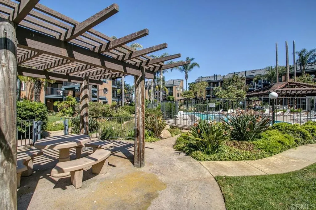 https://cdn.realtyfeed.com/cdn/127/306389791/d66b698dc16350ab56aa57b345e7bf1b.webp