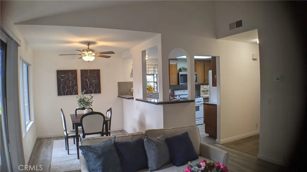 https://cdn.realtyfeed.com/cdn/127/306389865/ff1b258bbd22cbecf9507aa32d0526f1.webp