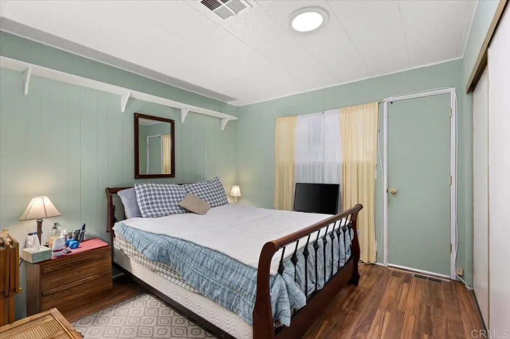 https://cdn.realtyfeed.com/cdn/127/306390102/26f75a40c448c897fdbb03cc63bd4b37.webp