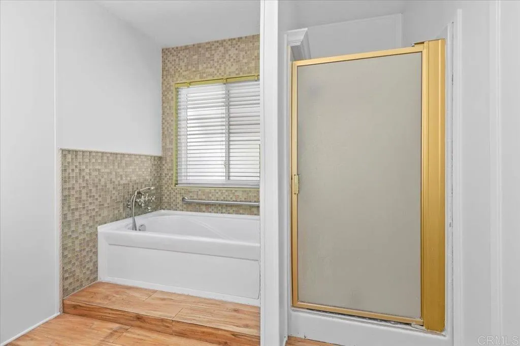 https://cdn.realtyfeed.com/cdn/127/306390470/a1753476323b647af7588c677f9ab2fb.webp