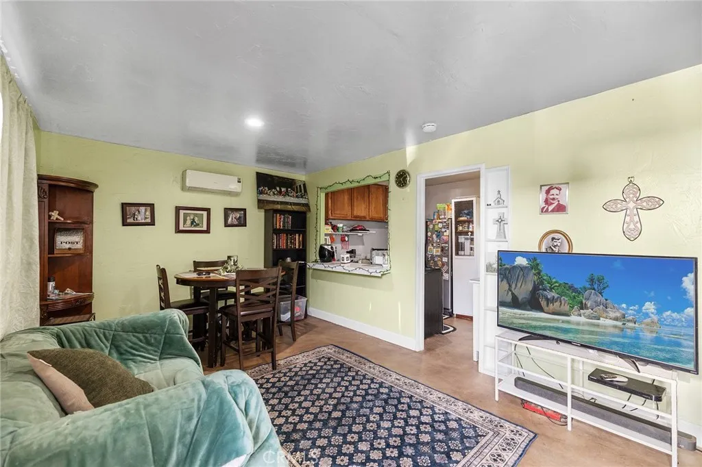 https://cdn.realtyfeed.com/cdn/127/306390511/2584c345cf142546fc7494a495da3a7c.webp