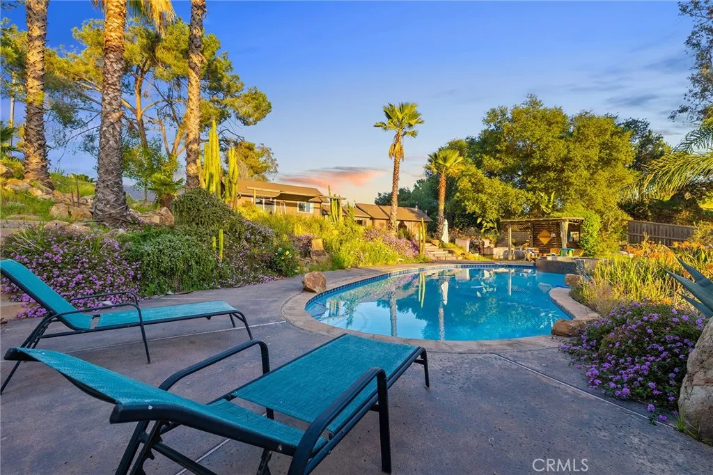 https://cdn.realtyfeed.com/cdn/127/306390511/df414438349475a41cd0048f029bbc30.webp