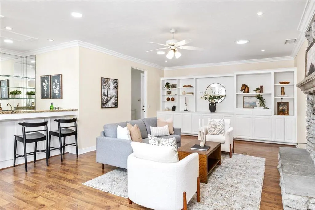 https://cdn.realtyfeed.com/cdn/127/306390539/85594dc4a0a3542902a857ef682d5193.webp