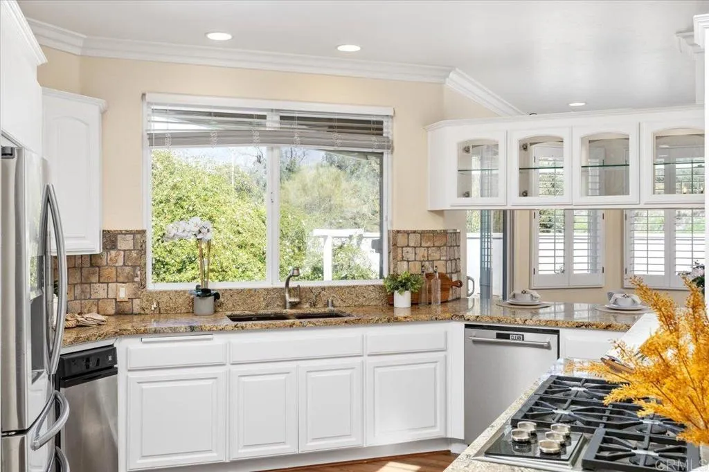 https://cdn.realtyfeed.com/cdn/127/306390539/b8fe30b661d0c3897ae939ffe451f999.webp