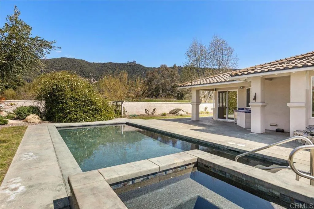 https://cdn.realtyfeed.com/cdn/127/306390539/f03b0b9976d62878435530eca0c50ed2.webp