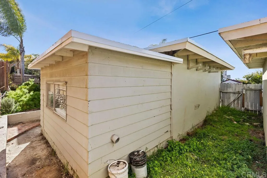 https://cdn.realtyfeed.com/cdn/127/306391178/72e7c258a1928216758f822ee93f8815.webp