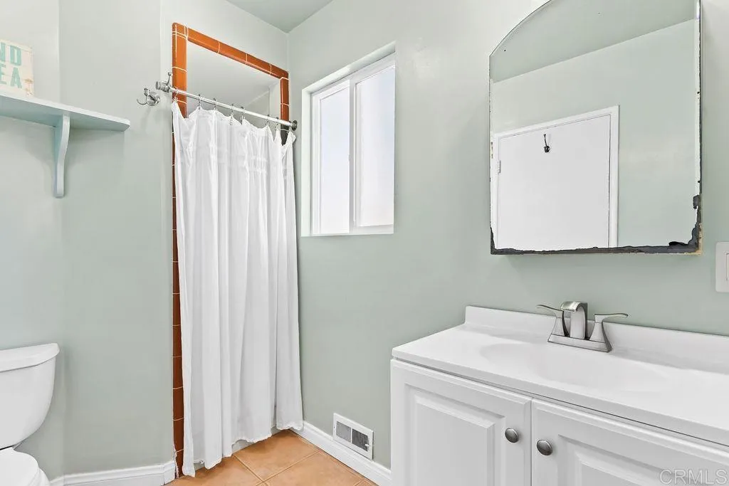https://cdn.realtyfeed.com/cdn/127/306391178/fe38d682424b7a9d1895c1852a501dec.webp