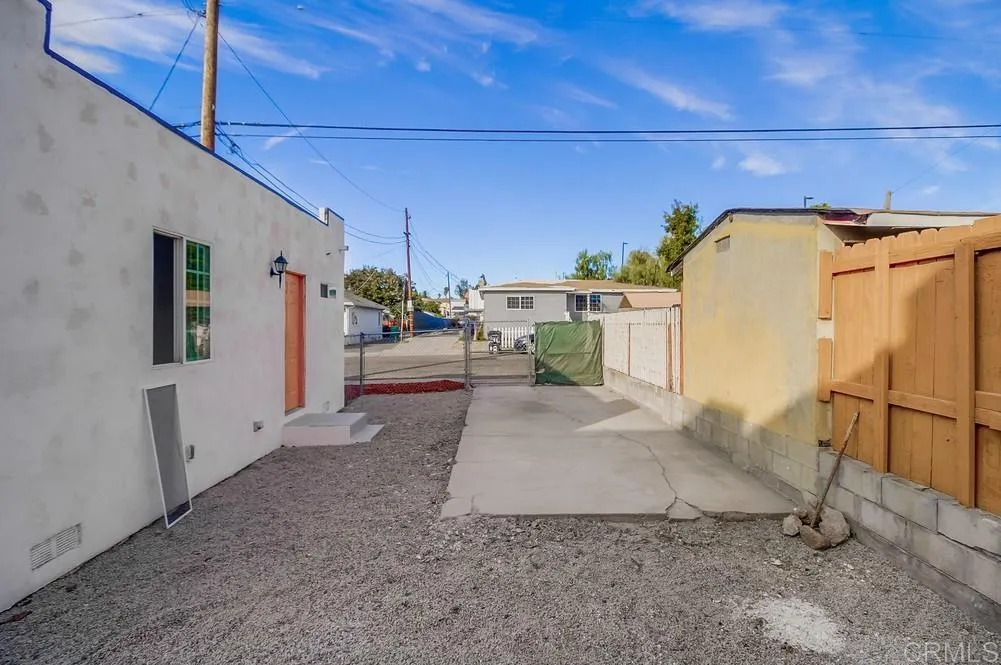 https://cdn.realtyfeed.com/cdn/127/306391349/2aaa4c793cf43d691bff601e05c81681.webp