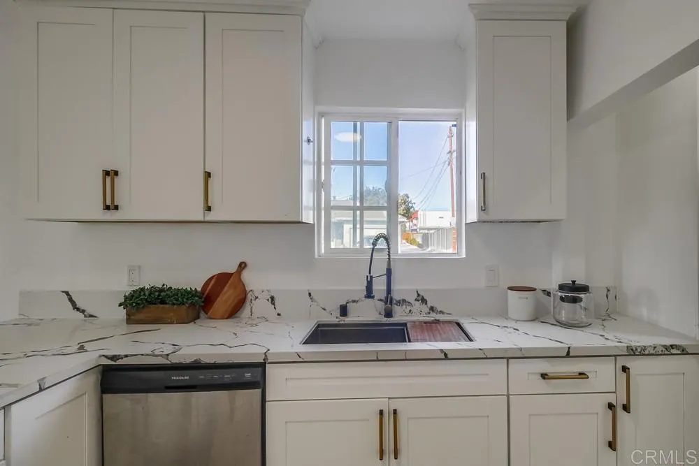 https://cdn.realtyfeed.com/cdn/127/306391349/6fadae39dd96c4da08ebfa8e5d7569dd.webp
