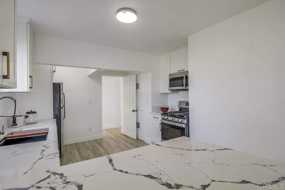 https://cdn.realtyfeed.com/cdn/127/306391349/81509ba3f975ddb4df5a2d2f7a0d73f0.webp